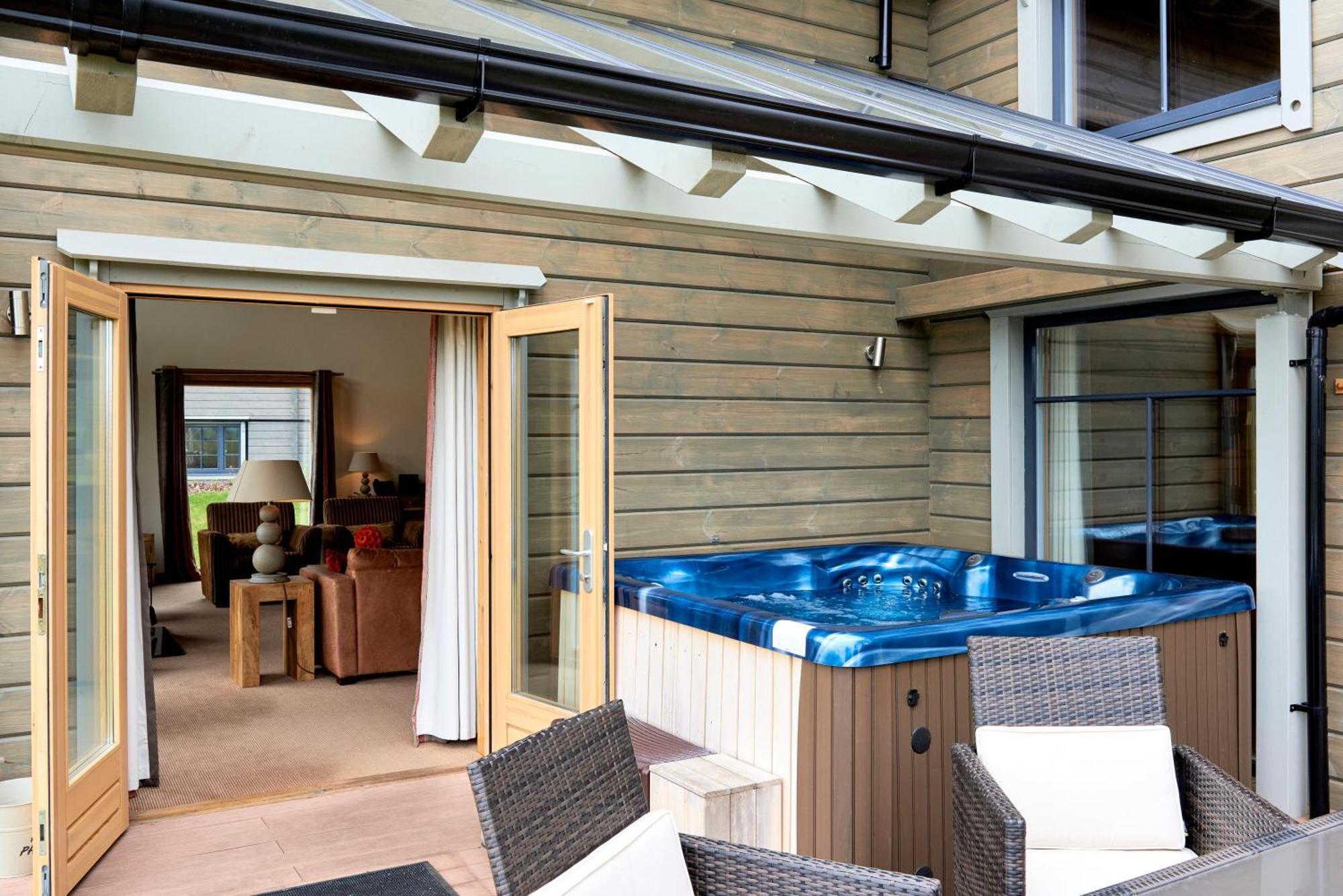 Hunter Lodges By Celtic Manor Newport (Gwent) Exterior foto