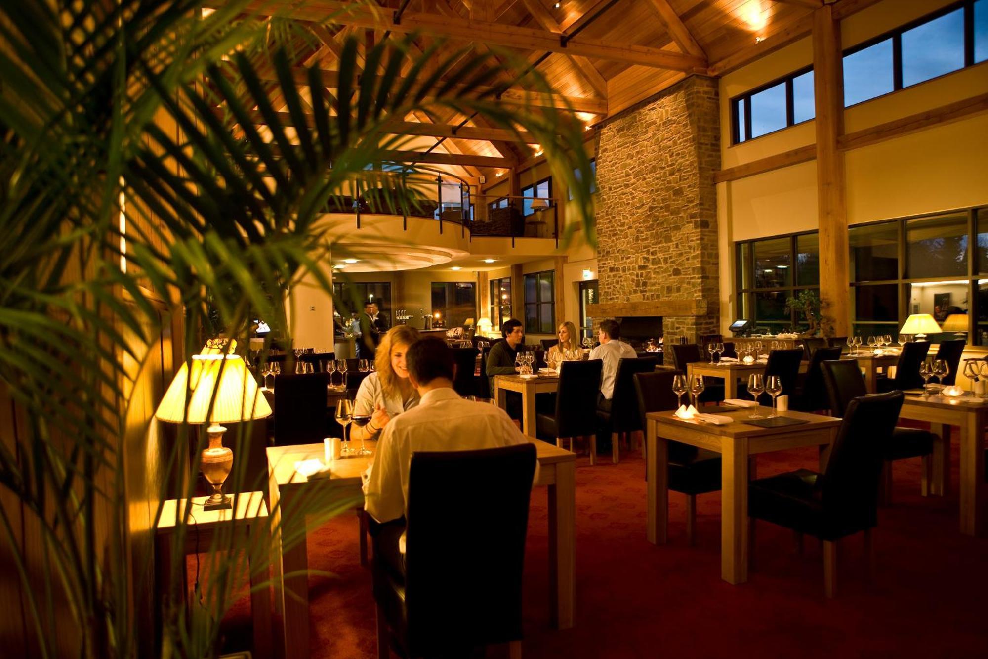 Hunter Lodges By Celtic Manor Newport (Gwent) Exterior foto